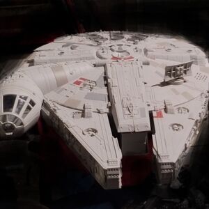 Im Selling A SatrWars Collection Ive Got Hundreds Of Action Figures